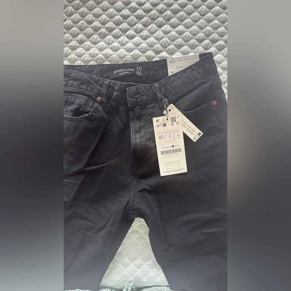 Stradivarius D98 Tall straight leg jeans in black